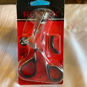 Revlon Eyelash Curler, For Natural Lash Look